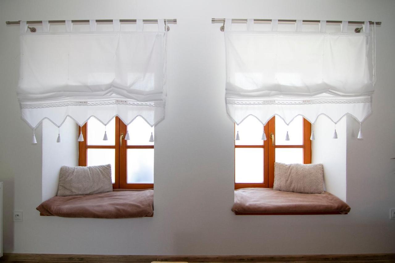 Apartmany Berries Valča Extérieur photo