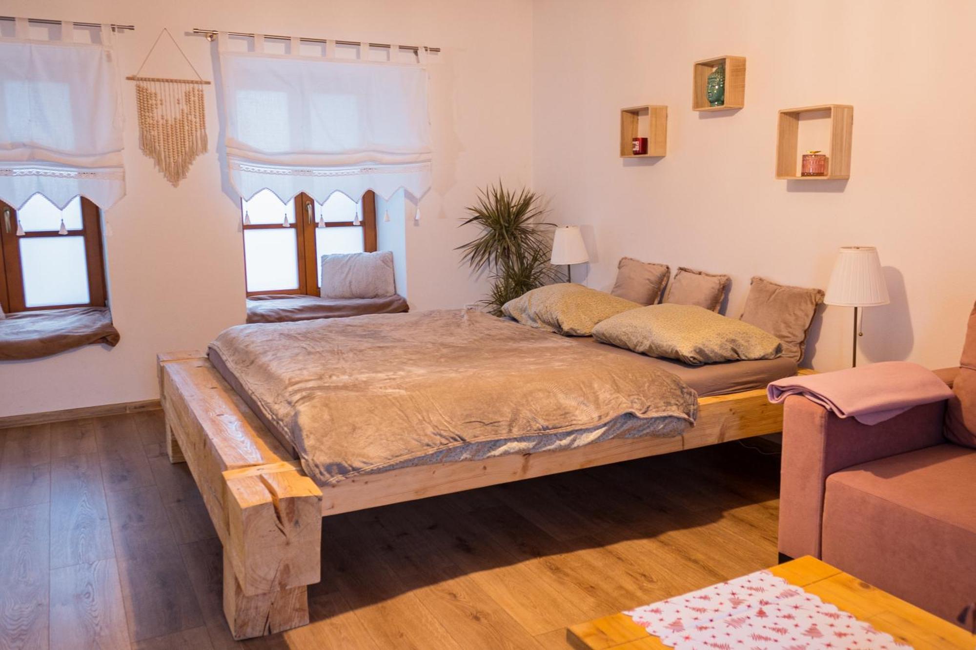 Apartmany Berries Valča Extérieur photo